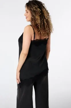 A-symmetrische blouse met kant