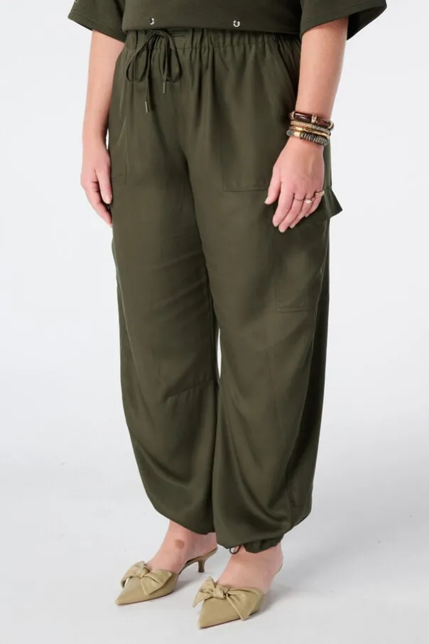 Barrel broek met cargo look