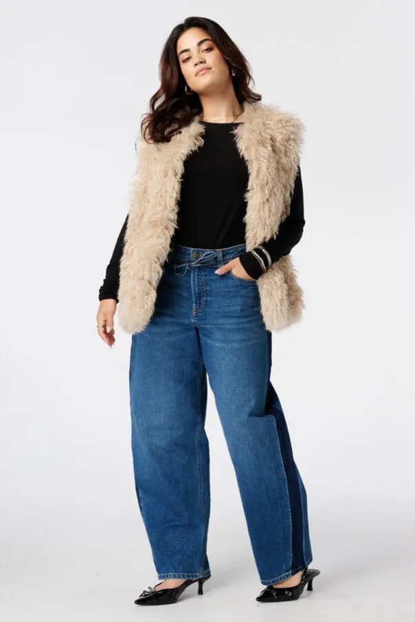 Barrel jeans