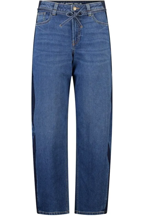Barrel jeans