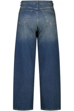 Barrel jeans