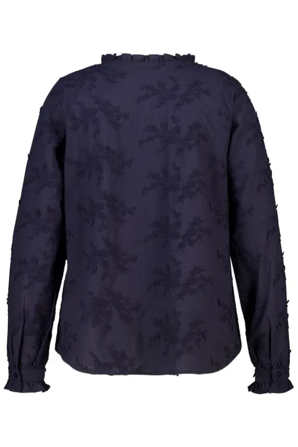 Blouse met borduursel