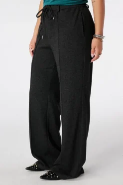 Broek met krijtstreep