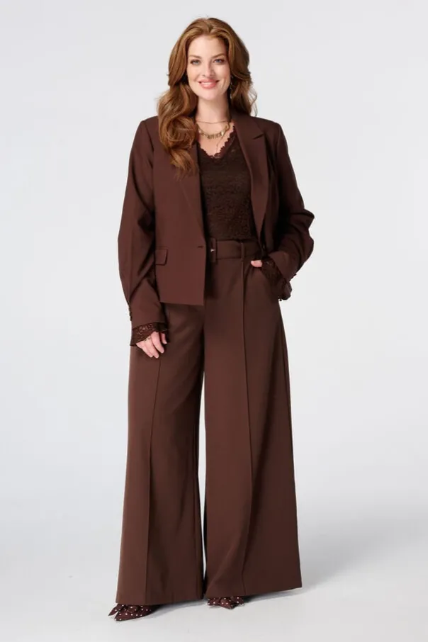 Korte blazer met geplooide mouwen