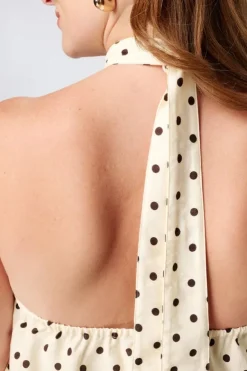 Mouwloze blouse met hoge hals