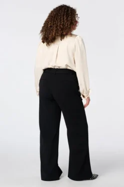 Rechte pantalon met ceintuur