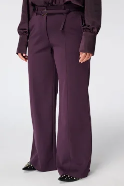 Rechte pantalon met ceintuur