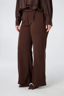 Rechte pantalon met ceintuur