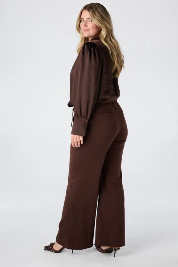 Rechte pantalon met ceintuur