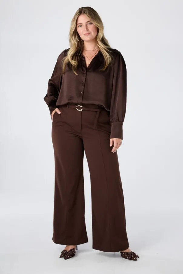 Rechte pantalon met ceintuur