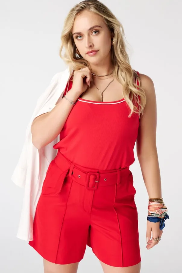 Rib top met contrastdetail