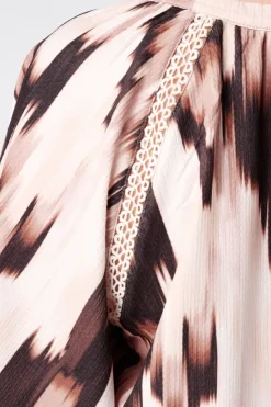 Top met print en v-hals