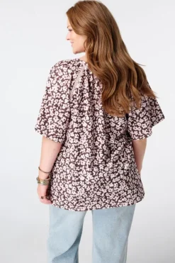 Top met print en v-hals
