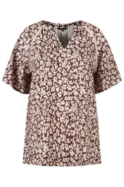 Top met print en v-hals