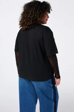 T-shirt met kanten mouwen