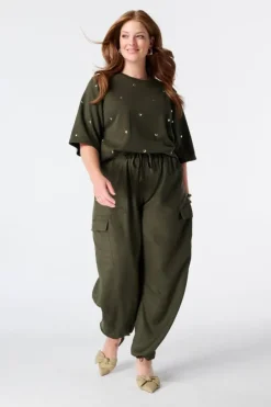 T-shirt van sweatstof met studs