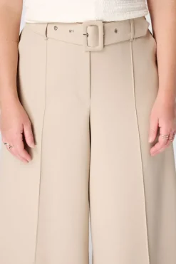 Wide leg pantalon met ceintuur