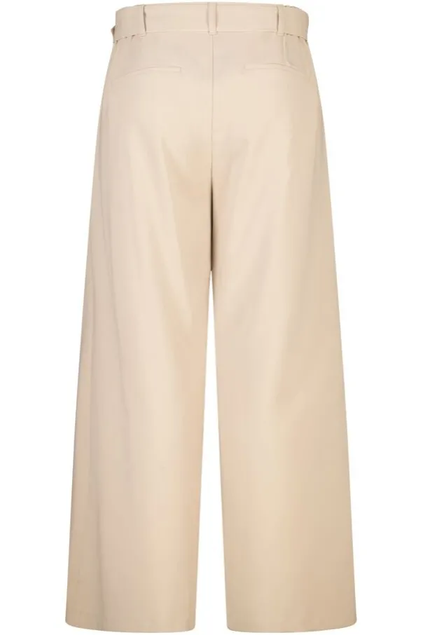 Wide leg pantalon met ceintuur